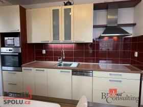 Prodej bytu 3+1, Sokolnice, Volejníkova, 79 m2