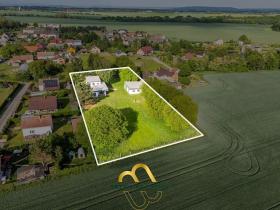 Prodej rodinného domu, Doubravička, 195 m2