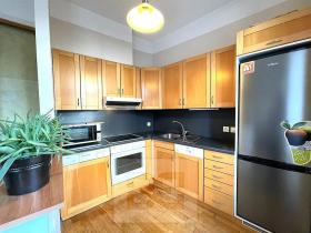 Pronájem bytu 2+kk, Praha - Holešovice, Umělecká, 58 m2