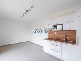 Pronájem bytu 1+kk, Horoměřice, Opuková, 21 m2