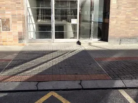 Pronájem garážového stání, Praha - Holešovice, U Pergamenky, 10 m2