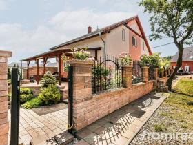 Prodej rodinného domu, Blučina, Zahradní, 151 m2