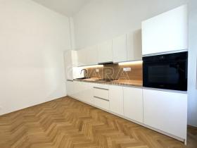 Pronájem bytu 3+1, Praha, Revoluční, 125 m2