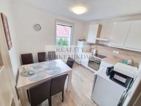 Prodej rodinného domu, Černá v Pošumaví, 200 m2