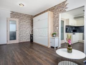 Pronájem bytu 1+1, Praha - Hostivař, plukovníka Mráze, 45 m2