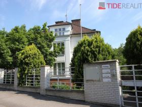 Pronájem kanceláře, Praha - Střešovice, náměstí Před bateriemi, 150 m2