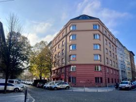 Prodej bytu 2+kk, Praha - Bubeneč, Národní obrany, 55 m2