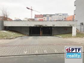 Pronájem garáže, Plzeň, Kollárova, 10 m2