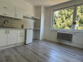 Prodej bytu 3+1, Dešov, 70 m2