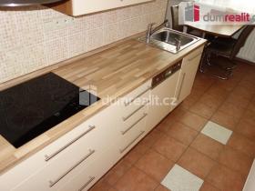 Pronájem bytu 2+1, Břeclav - Poštorná, Budovatelská, 56 m2