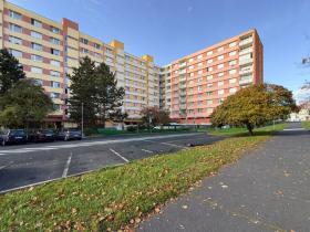 Prodej bytu 2+1, Chomutov, Bezručova, 67 m2