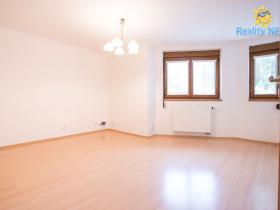 Pronájem bytu 2+1, Průhonice, Maková, 47 m2