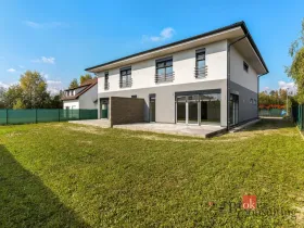 Prodej bytu 5+kk, Milovice - Mladá, Tyršova, 160 m2