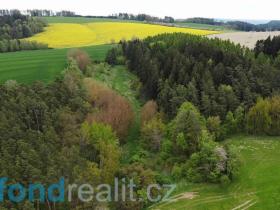 Prodej pole, Křenov, 16180 m2