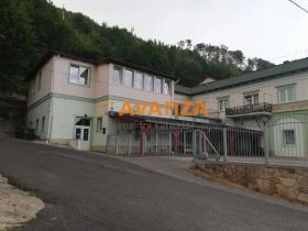 Prodej rodinného domu, Děčín, 600 m2