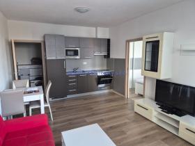 Pronájem bytu 2+kk, Hradec Králové - Nový Hradec Králové, Slunečná, 45 m2