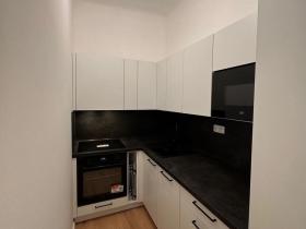 Pronájem bytu 2+kk, Praha - Vršovice, Bulharská, 43 m2