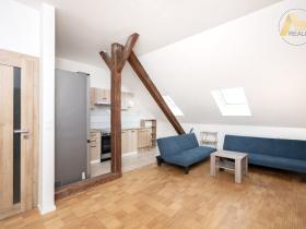 Pronájem bytu 3+kk, Písek, Husovo nám., 70 m2