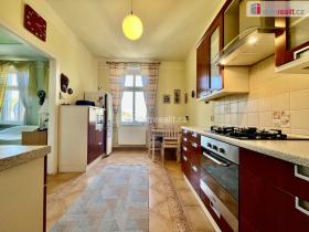 Prodej bytu 2+1, Karlovy Vary - Rybáře, Sokolovská, 82 m2