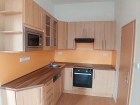 Pronájem bytu 1+1, Tábor, 9. května, 30 m2