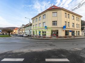 Pronájem obchodního prostoru, Praha - Zbraslav, Zbraslavské náměstí, 147 m2