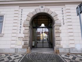 Pronájem komerční nemovitosti, Brandýs nad Labem-Stará Boleslav - Brandýs nad Labem, Masarykovo náměstí, 89 m2