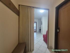 Pronájem bytu 2+kk, Praha - Smíchov, U Santošky, 50 m2