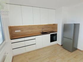 Pronájem bytu 1+1, Ostrava, Varenská, 35 m2