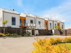 Prodej rodinného domu, Jinočany, Emy Destinové, 157 m2