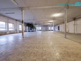 Pronájem skladu, Mariánské Lázně, třída Vítězství, 607 m2