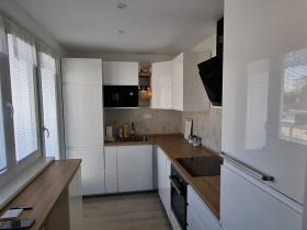 Prodej bytu 2+1, Slaný, Stehlíkova, 56 m2