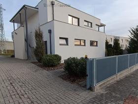 Prodej bytu 2+kk, Hluboká nad Vltavou, Ječná, 55 m2