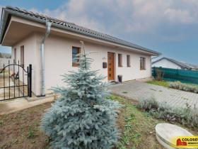 Prodej rodinného domu, Břežany, 133 m2