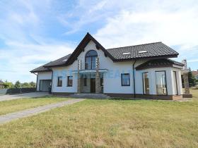 Pronájem rodinného domu, Trnová, 318 m2