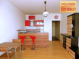 Pronájem bytu 1+kk, Hradec Králové, třída Edvarda Beneše, 30 m2