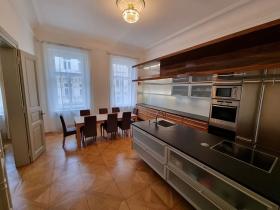 Prodej bytu 3+1, Praha - Nové Město, Jungmannovo náměstí, 129 m2