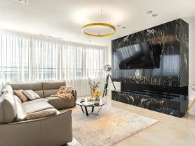 Prodej bytu 4+1, Praha - Stodůlky, Petržílkova, 228 m2