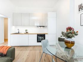 Pronájem bytu 2+kk, Praha - Žižkov, Jeseniova, 45 m2