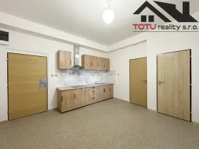 Pronájem bytu 2+1, Jaroměř, Husova, 65 m2