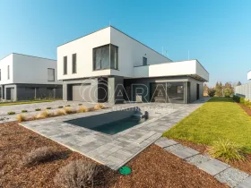 Pronájem rodinného domu, Vestec, V Lukách, 313 m2