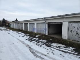 Prodej garáže, Hradec Králové, 17 m2