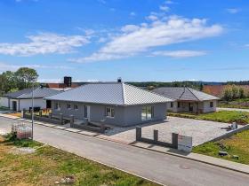 Prodej rodinného domu, Sukorady, 200 m2