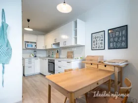 Pronájem bytu 3+1, Praha - Háje, Tatarkova, 77 m2