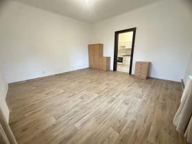 Pronájem bytu 1+1, Liberec, Tanvaldská, 40 m2