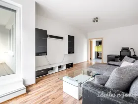 Pronájem bytu 2+1, Praha, Hornoměcholupská, 53 m2