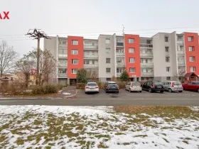 Prodej bytu 3+1, Pardubice - Ohrazenice, Marie Majerové, 74 m2