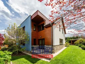 Pronájem rodinného domu, Dubné, 261 m2