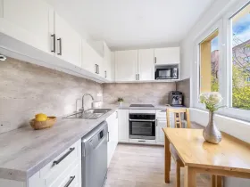 Prodej bytu 2+1, Praha - Vokovice, Syrská, 52 m2