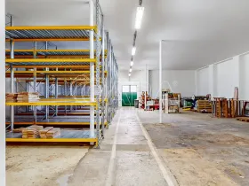 Pronájem skladu, Luby, 1700 m2