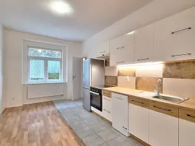 Pronájem bytu 2+1, Praha - Břevnov, Bělohorská, 57 m2